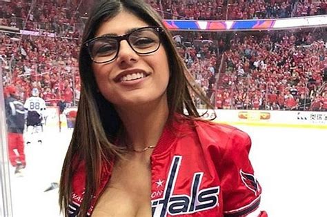 are mia kalifas boobs fake